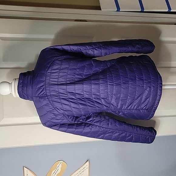 Eddie Bauer First Accent reversible puffer - Picture 2 of 6